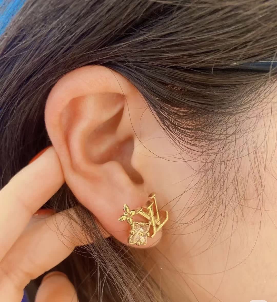 Louis Vuitton Monogram Flower Earrings